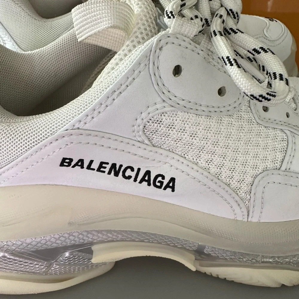 Balenciaga White Sneakers - Picture 6 of 14